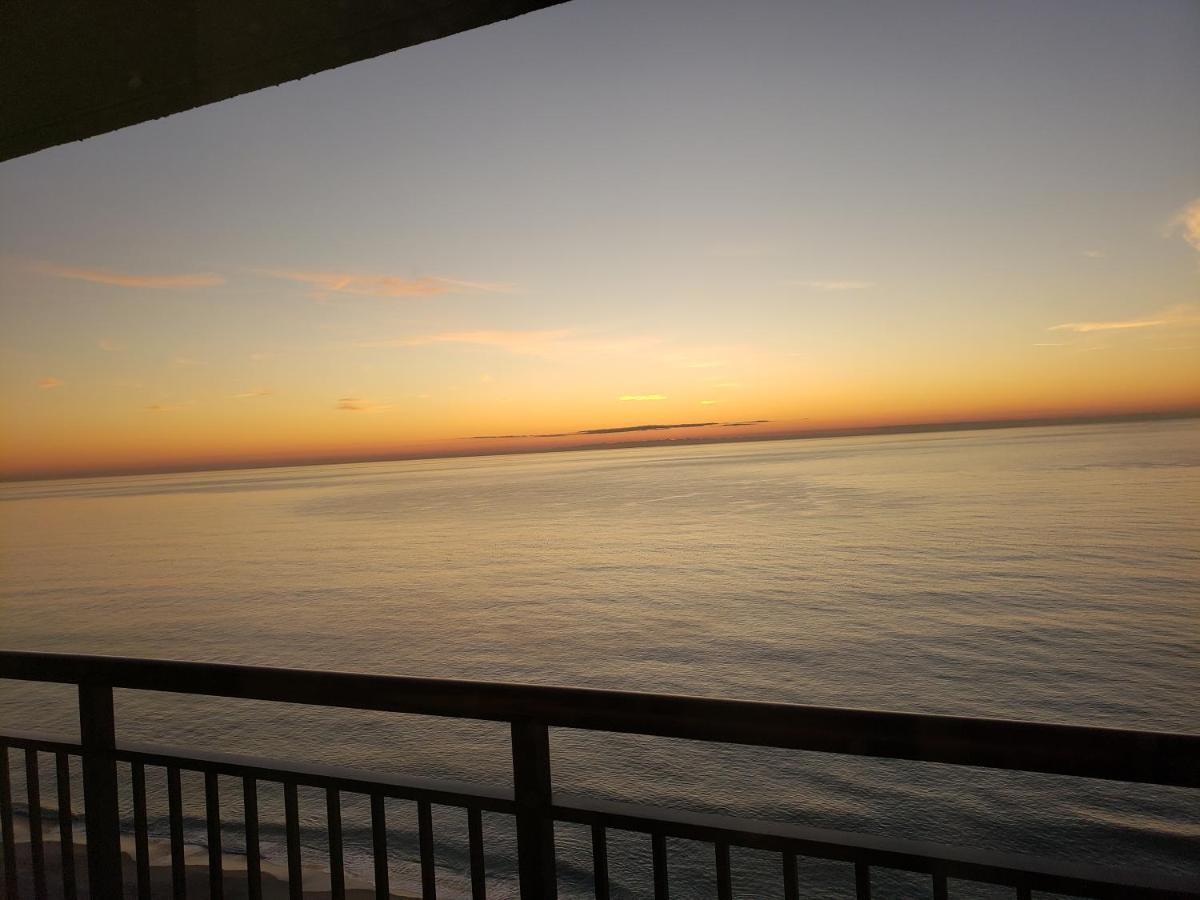 Ocean-Front Condos At Patricia Grand Myrtle Beach Exterior foto